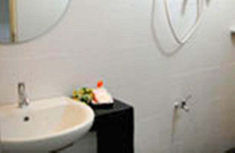 Harmony Bed & Bakery Bed & Breakfast Koh Lipe Exterior photo